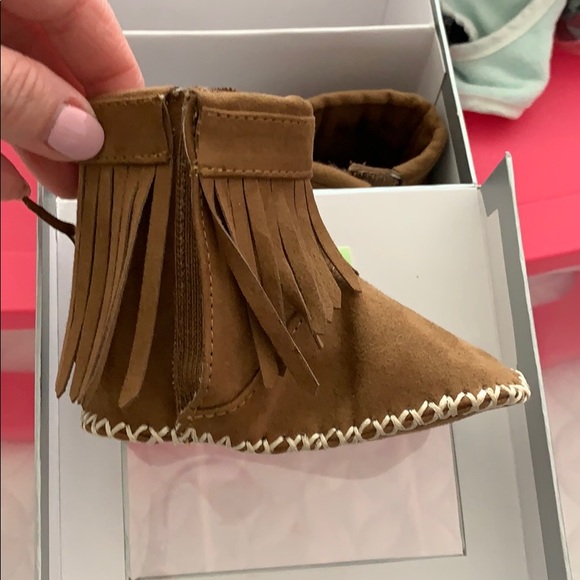 Stuart Weitzman Baby booties - Picture 2 of 2